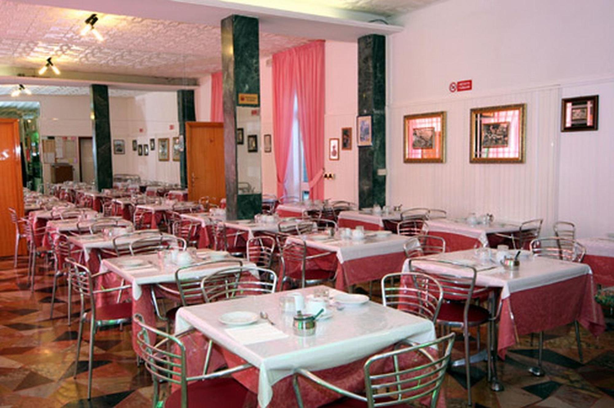 Hotel Parigi Rimini Dış mekan fotoğraf