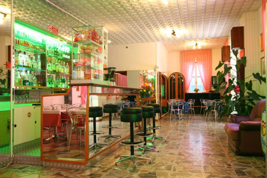 Hotel Parigi Rimini Dış mekan fotoğraf