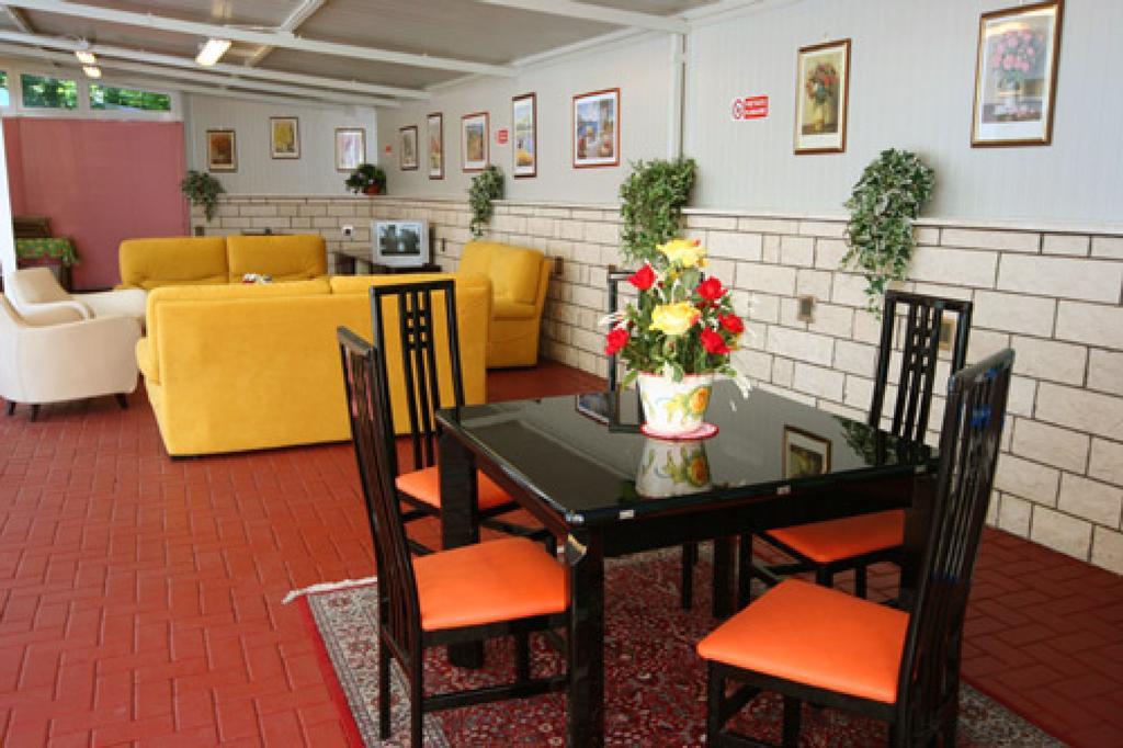 Hotel Parigi Rimini Dış mekan fotoğraf